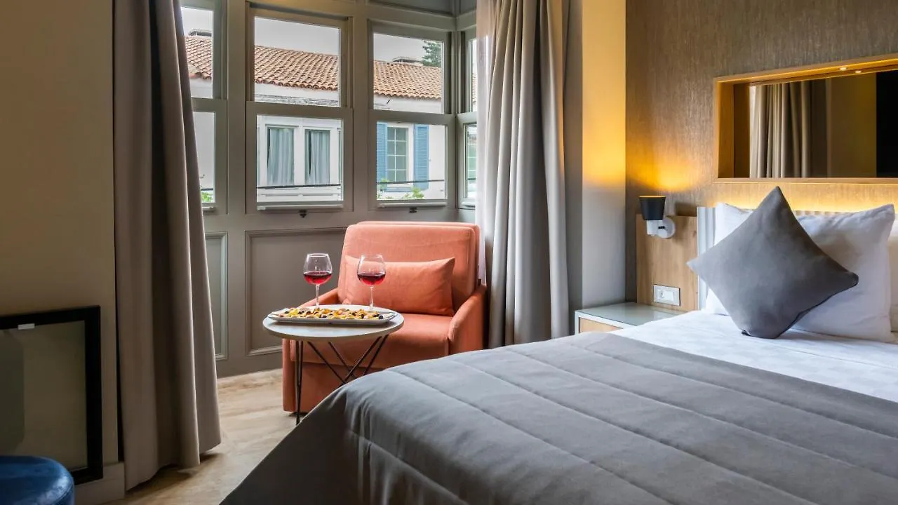 Ariel Hotel Alaçatı 0*,